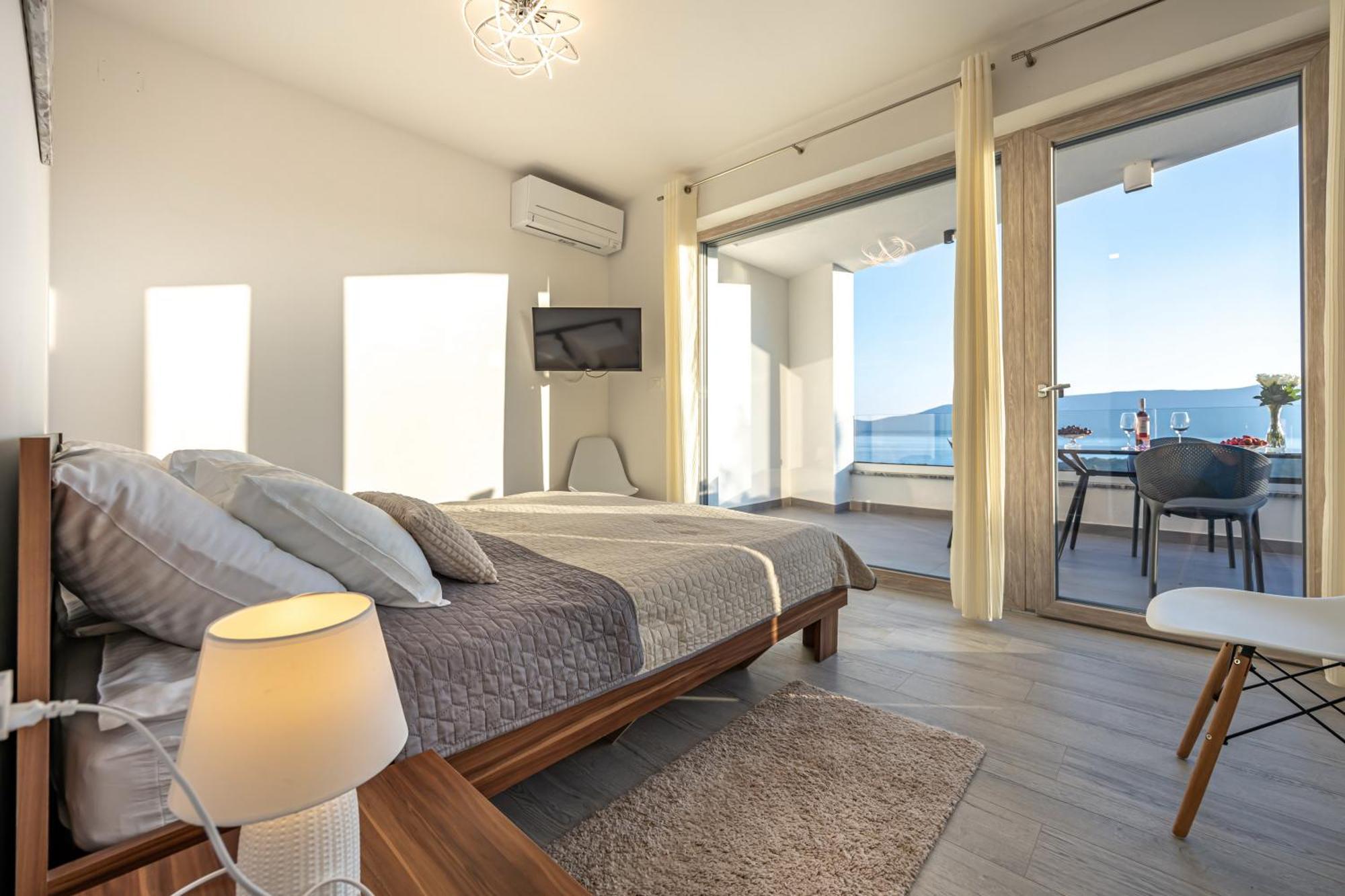 Luxury Villas White Sails Pinezići Exteriör bild
