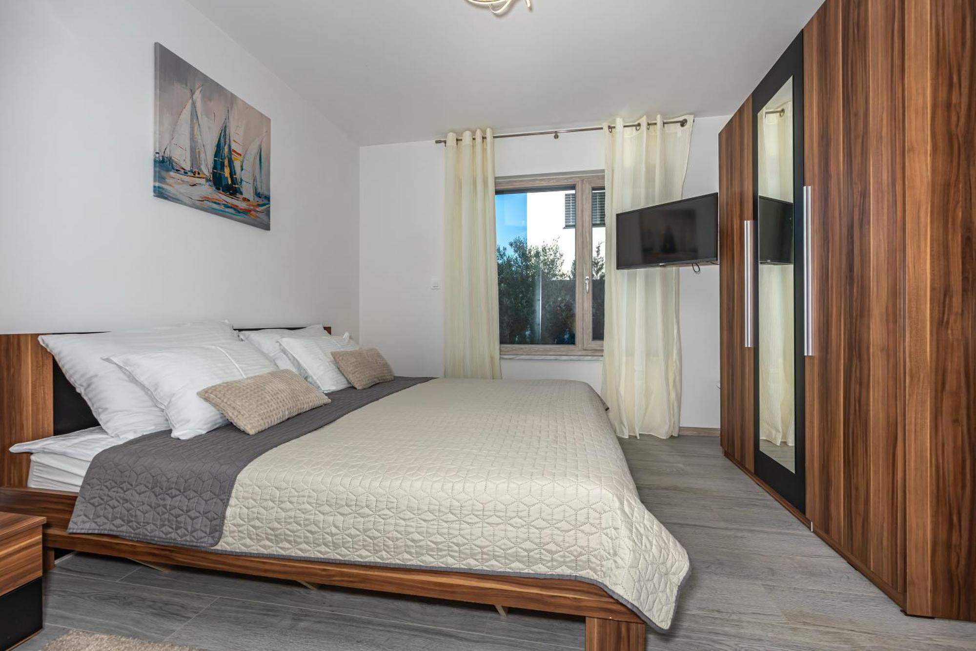Luxury Villas White Sails Pinezići Exteriör bild