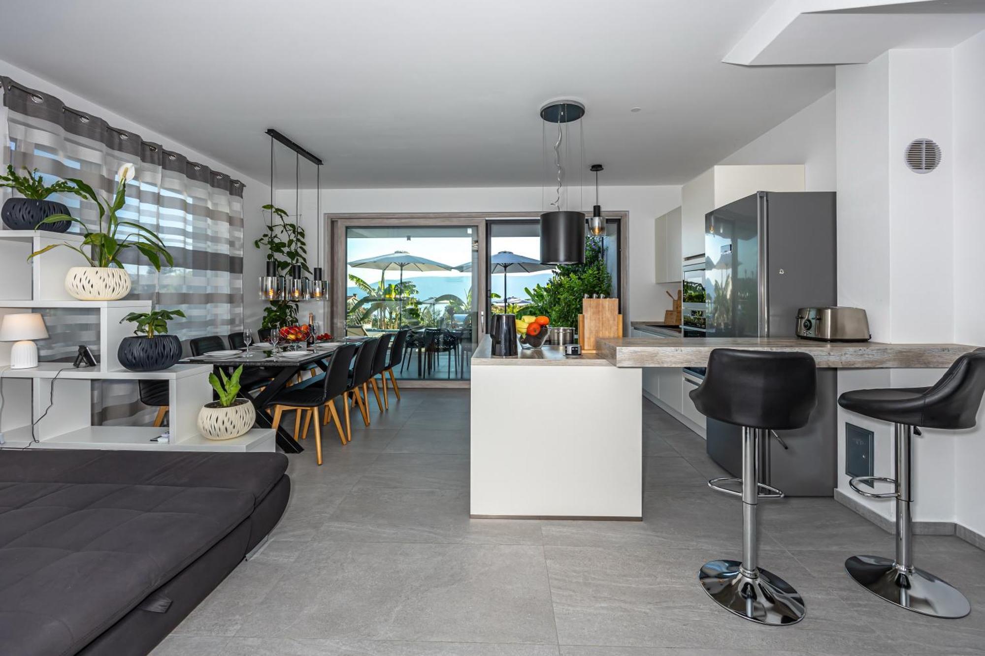 Luxury Villas White Sails Pinezići Exteriör bild