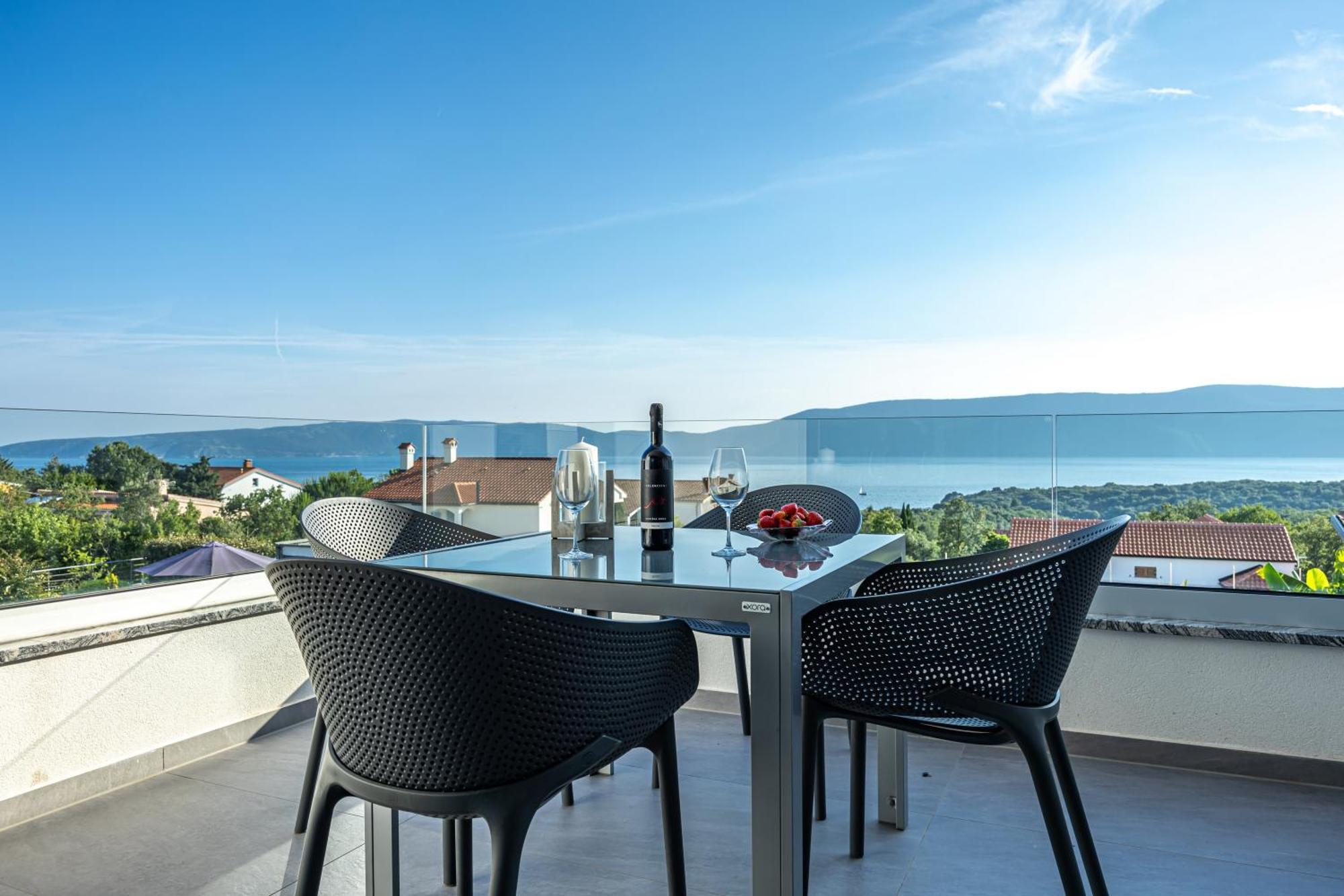 Luxury Villas White Sails Pinezići Exteriör bild
