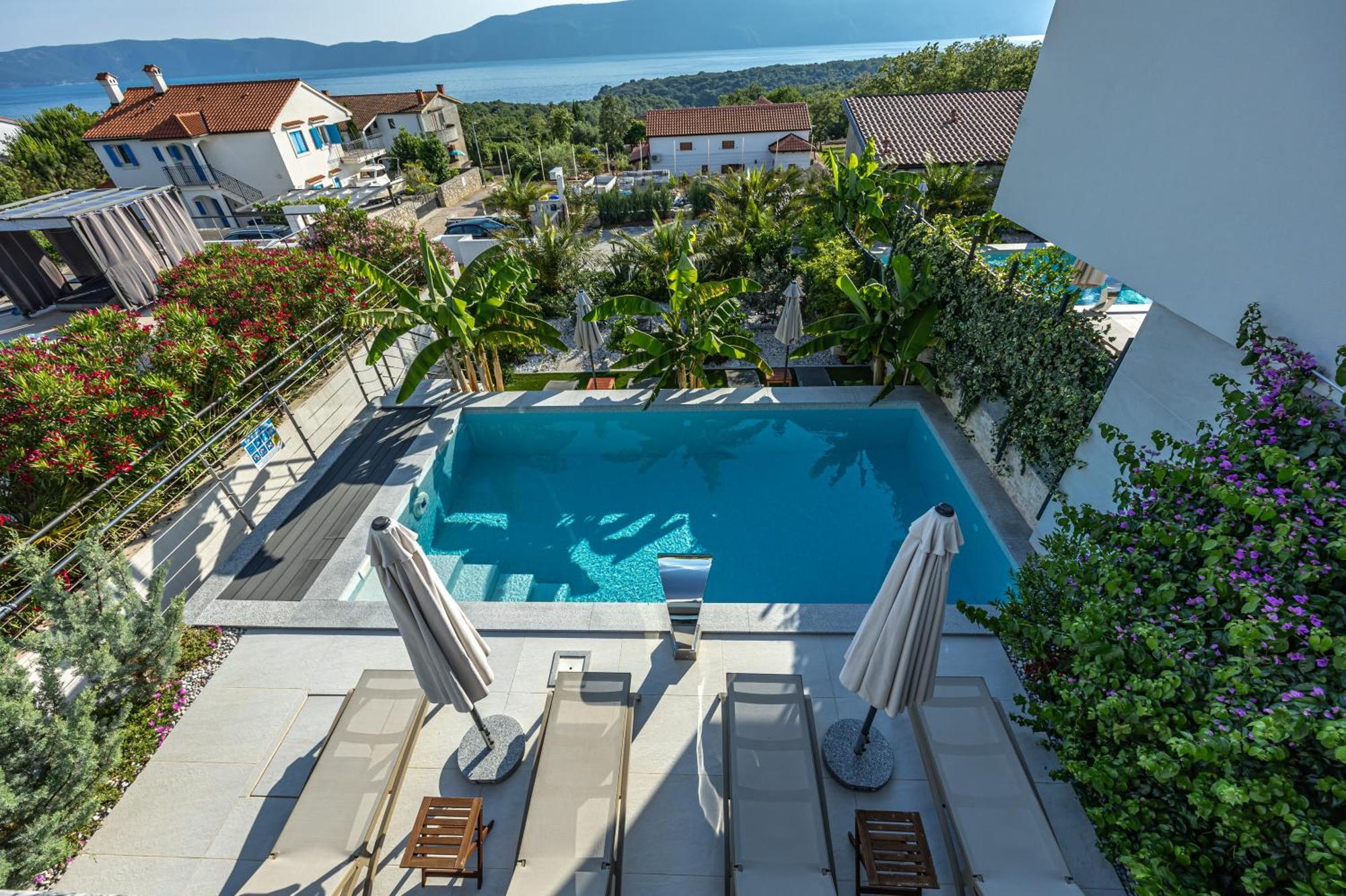 Luxury Villas White Sails Pinezići Exteriör bild
